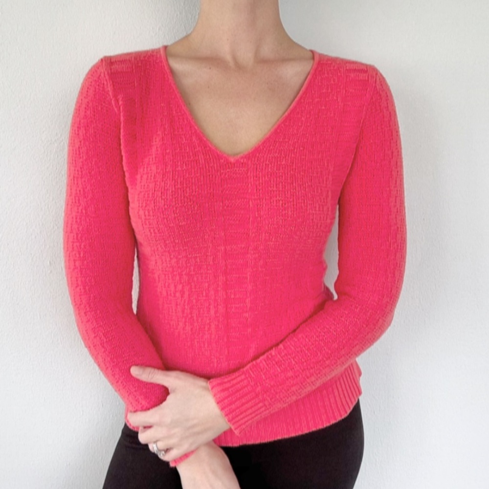 Liz Claiborne Petite coral orange pink v-neck textured woven knit sweater medium